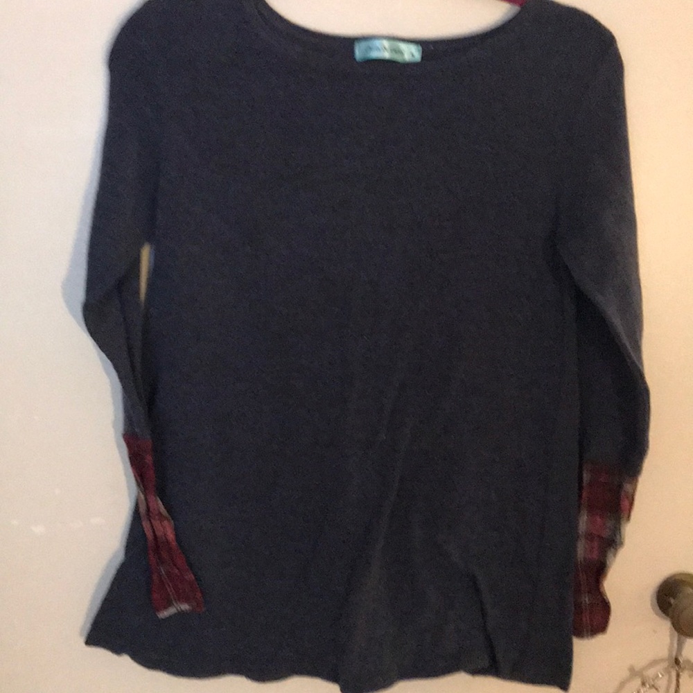 Grey sweater